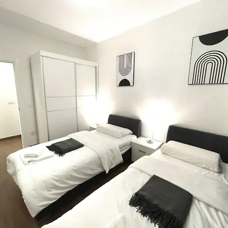 Sunshine Apartment *